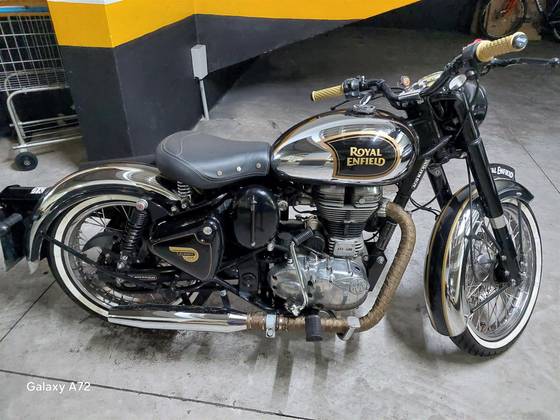 ROYAL ENFIELD CLASSIC 500 